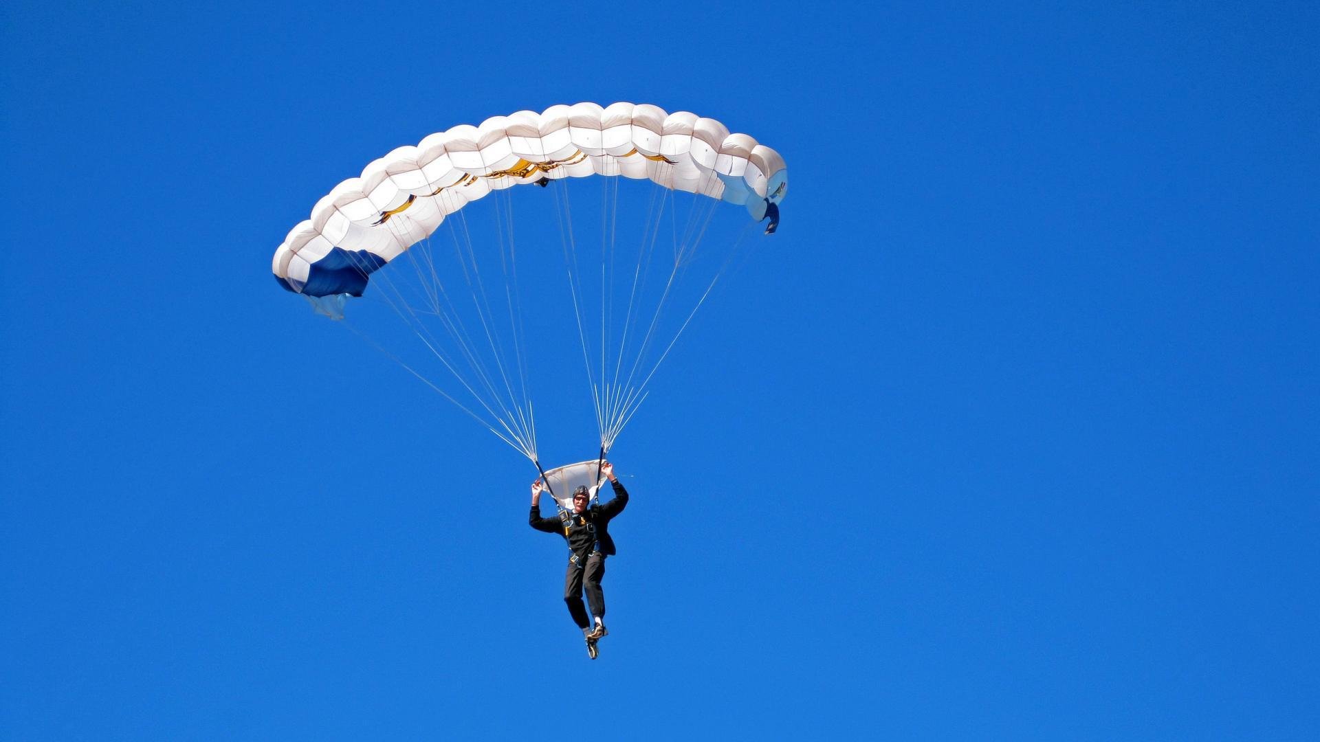 恩多比·恩乔:敏锐的判断力使他成为南非队最值得信赖的核心球员